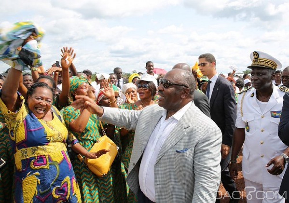 Gabon: Pà¢ques, après le soutien des femmes de militaires, Ali Bongo prône le vivre ensemble à  Oyem