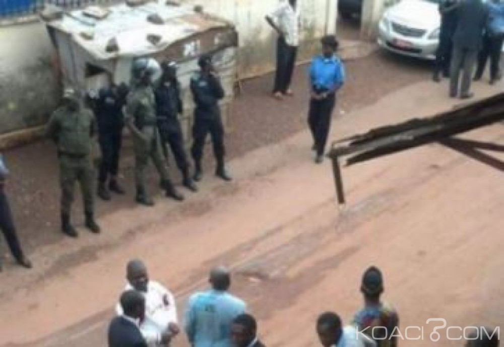 Cameroun: Sur instructions du pouvoir, la police empêche une rencontre de l'opposition
