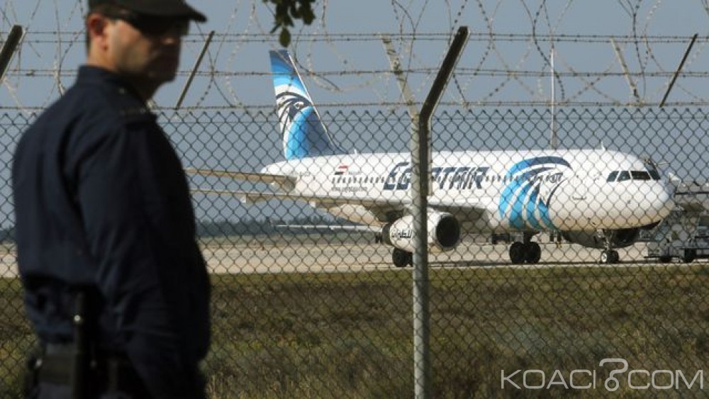 Egypte-Chypre:  Le pirate de l'air  serait un déséquilibré, selon le gouvernement chypriote