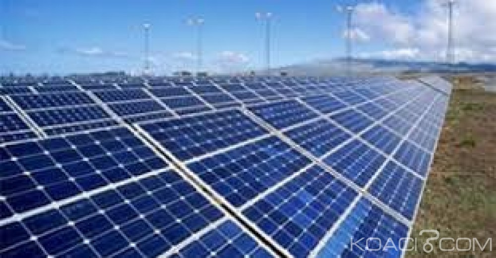 Sénégal: La construction d'une centrale solaire photovoltaïque va permettre à  180.000 sénégalais d'accéder à  l'électricité