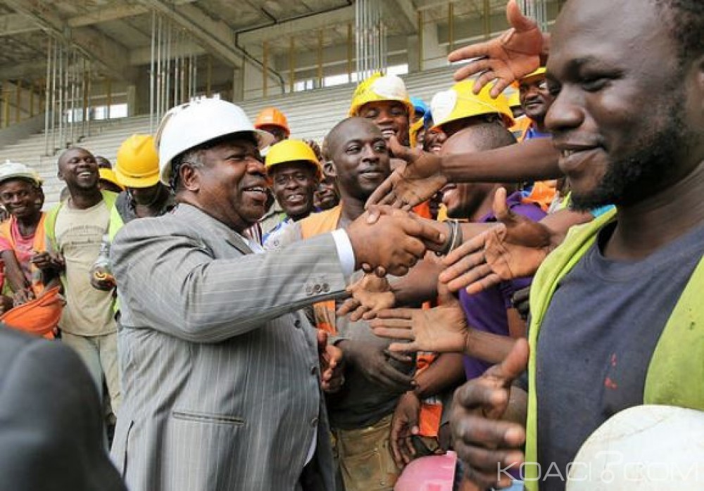 Gabon: Ali Bongo sur les chantiers librevillois de la Can 2017