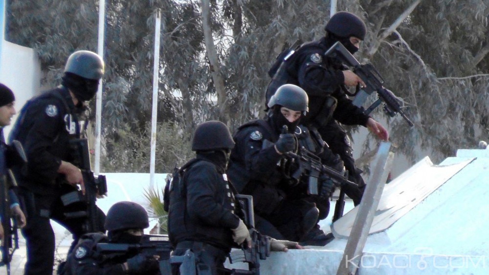 Tunisie: Deux terroristes abattus  par la police, 16 arrêtés près de Tunis