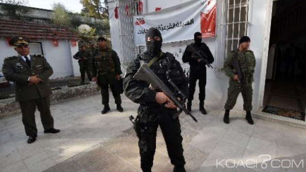 Tunisie: Quatre gendarmes tués par un kamikaze dans le Sud