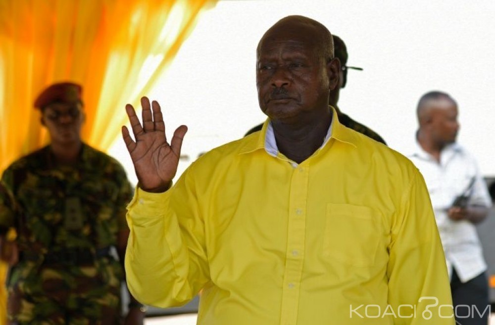 Ouganda: Yoweri Museveni investi  pour un cinquième mandat