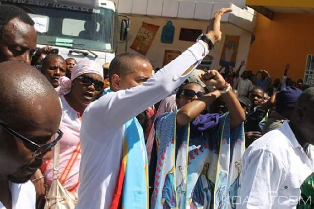 RDC: La police disperse au gaz lacrymogène les milliers de partisans de Moïse Katumbi, le véhicule de l'ex gouverneur criblé de balles