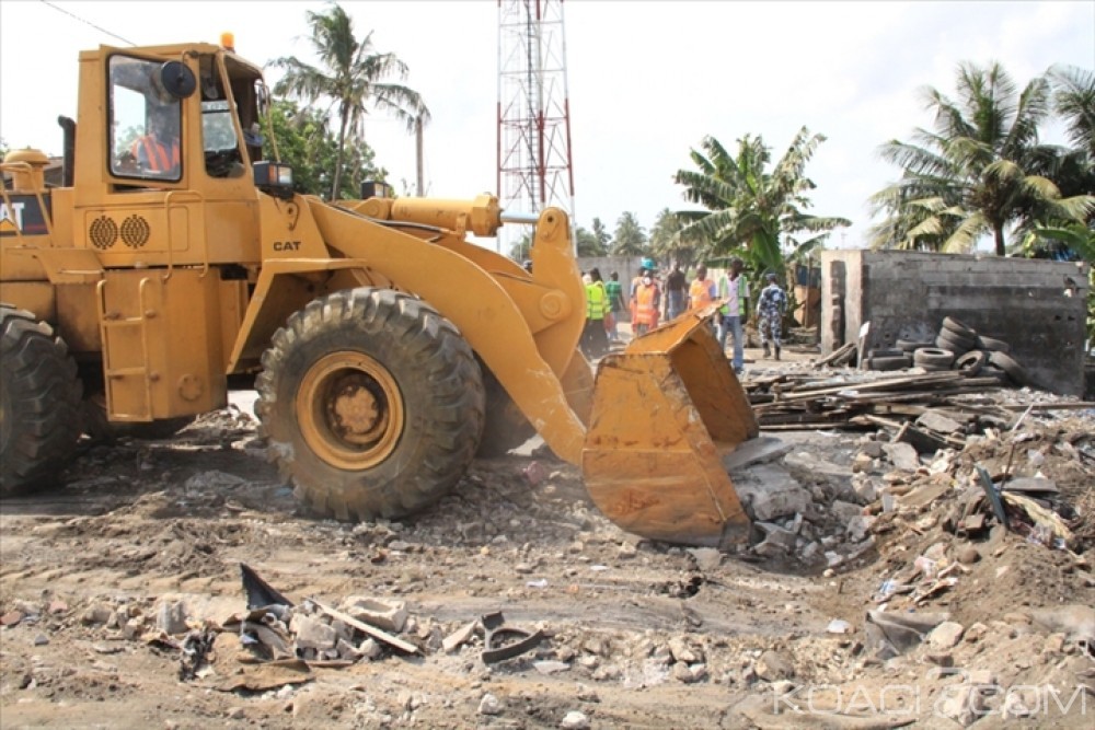 Côte d'Ivoire: Abobo, les constructions anarchiques sur les emprises poussent comme des champignons malgré les menaces d'Anne Ouloto