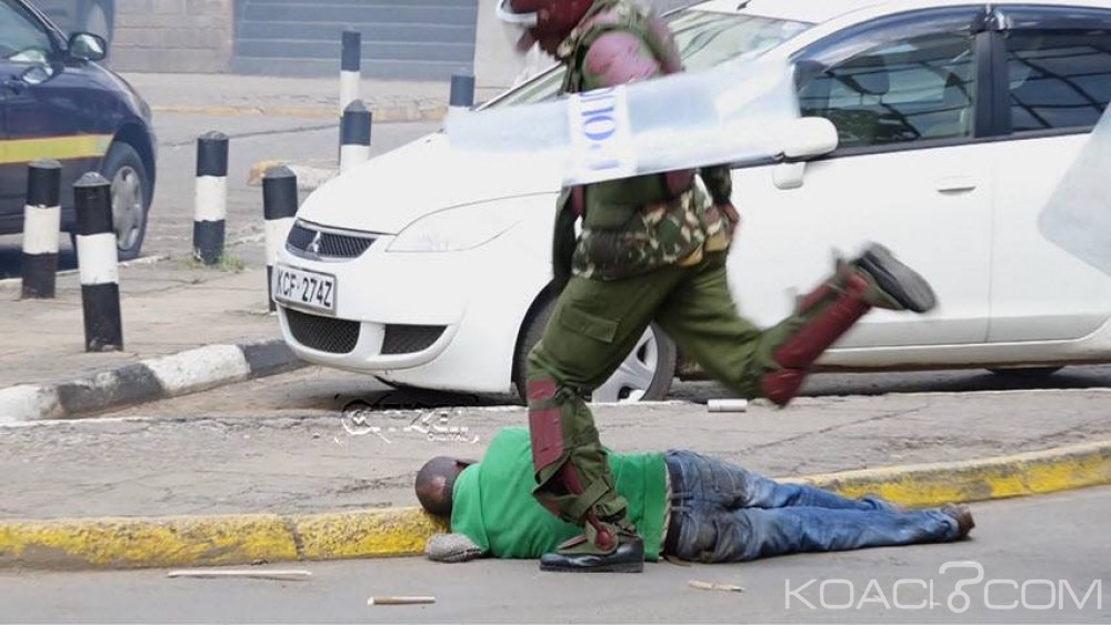 Kenya:  Un manifestant roué de coups  par  des policiers à  Nairobi
