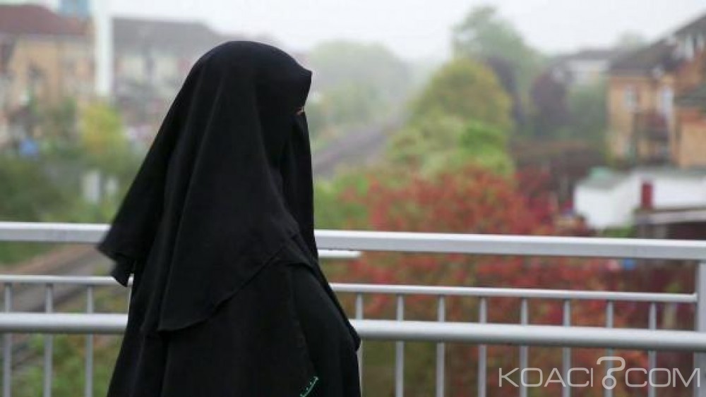 Maroc: Vêtu d'un niqab, un braqueur vide les caisses  d'une agence de transfert