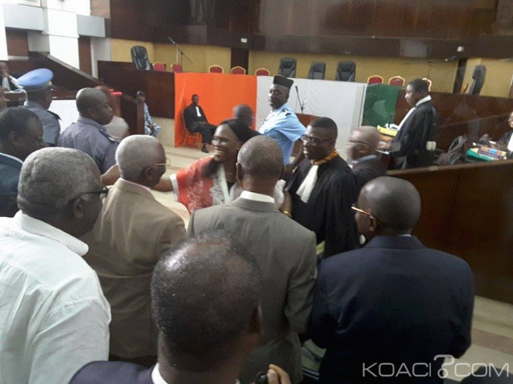 Côte d'Ivoire: Assises, défaillance de hauts parleurs, le procès de Simone Gbagbo semble se dérouler à  huis clos