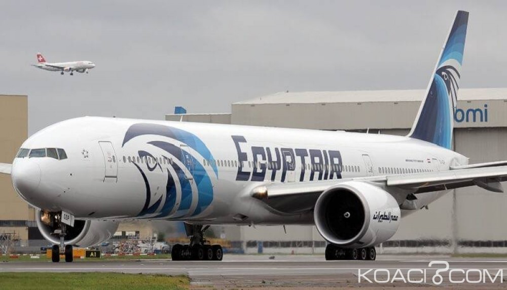 Egypte: Une fausse alerte à  la bombe dans un avion d'Egyptair entraine l'évacuation des passagers