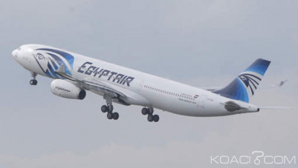 Egypte: Un avion atterrit d'urgence après une fausse alerte à  la bombe