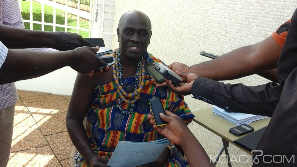 Côte d'Ivoire : Pour marquer son désaccord contre la nouvelle constitution, le Pr Urbain Amoa en grève de la faim à  la Basilique