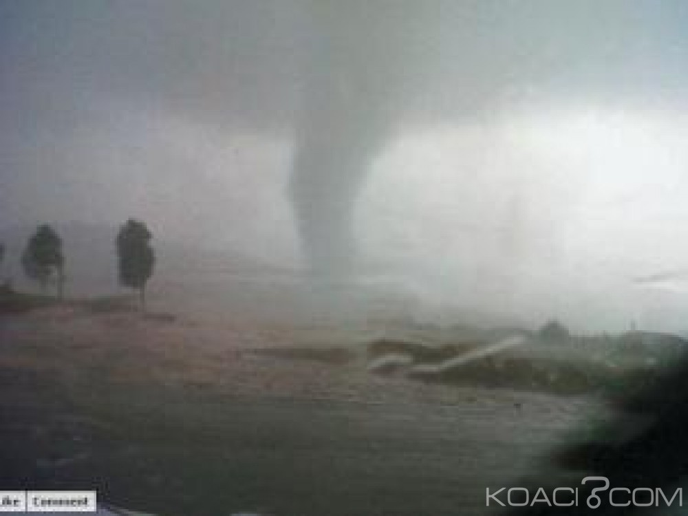 Afrique du Sud: Une puissante tornade fait 20 blessés près de Johannesburg