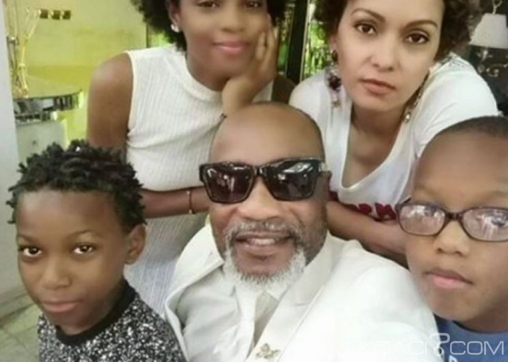 RDC : Rebondissement, Koffi Olomidé annonce sa libération sur internet