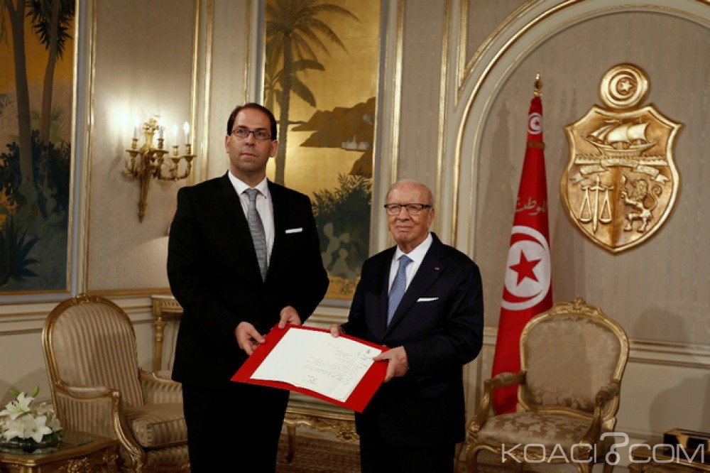 Tunisie:  Béji Caïd Essebssi nomme un membre de sa famille au poste de Premier ministre