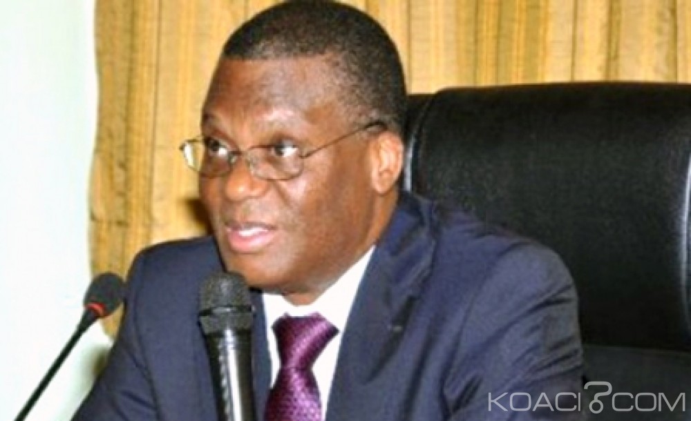 Bénin: 10 fonctionnaires exclus pour détention de faux diplômes