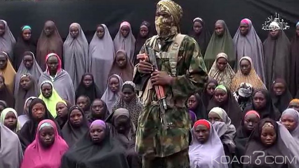 Nigeria : Boko Haram présente  une vidéo des lycéennes  de Chibok  et appelle le gouvernement à  libérer ses  combattants