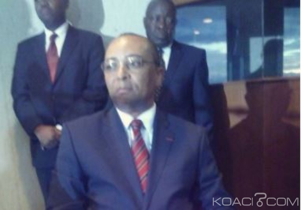 Cameroun: Paul Biya nomme Ngo'o Cyrus nouveau Dg au Port autonome de Douala