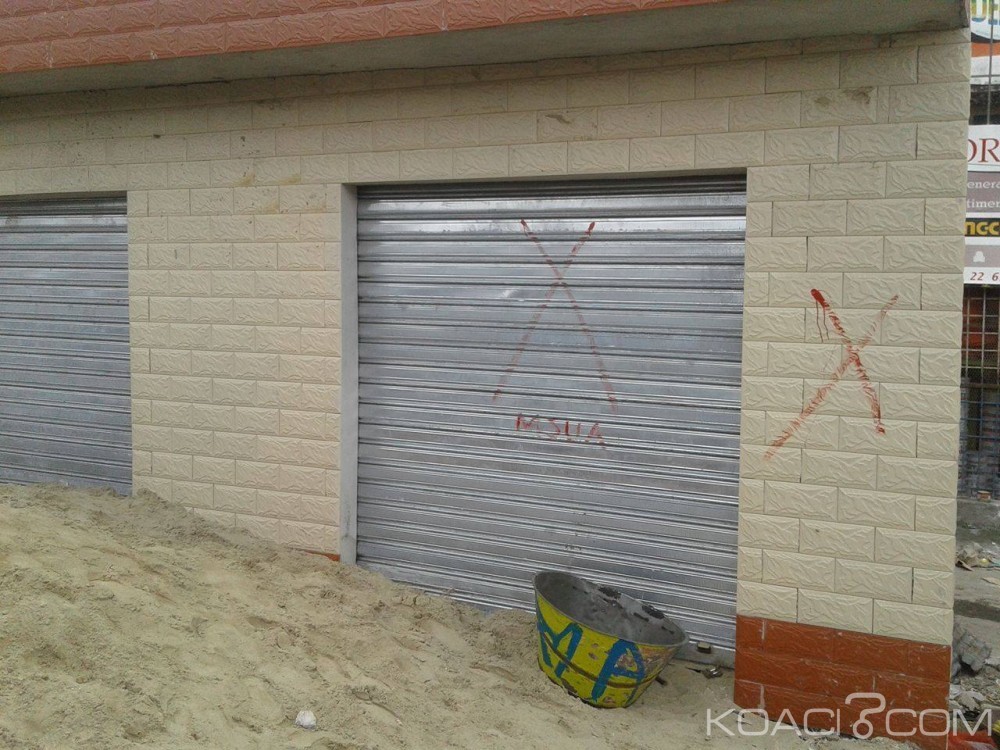Côte d'Ivoire: Adjamé, des populations menacent de démolir des magasins construits en face de la mairie épargnés par les agents du ministère de la salubrité