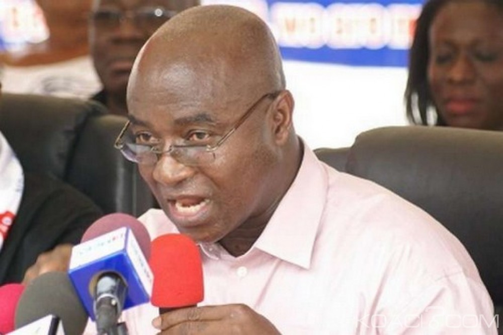 Ghana:  Présidentielle 2016: Défense de loyauté de Mensah-Bonsu pour le candidat Akufo Addo