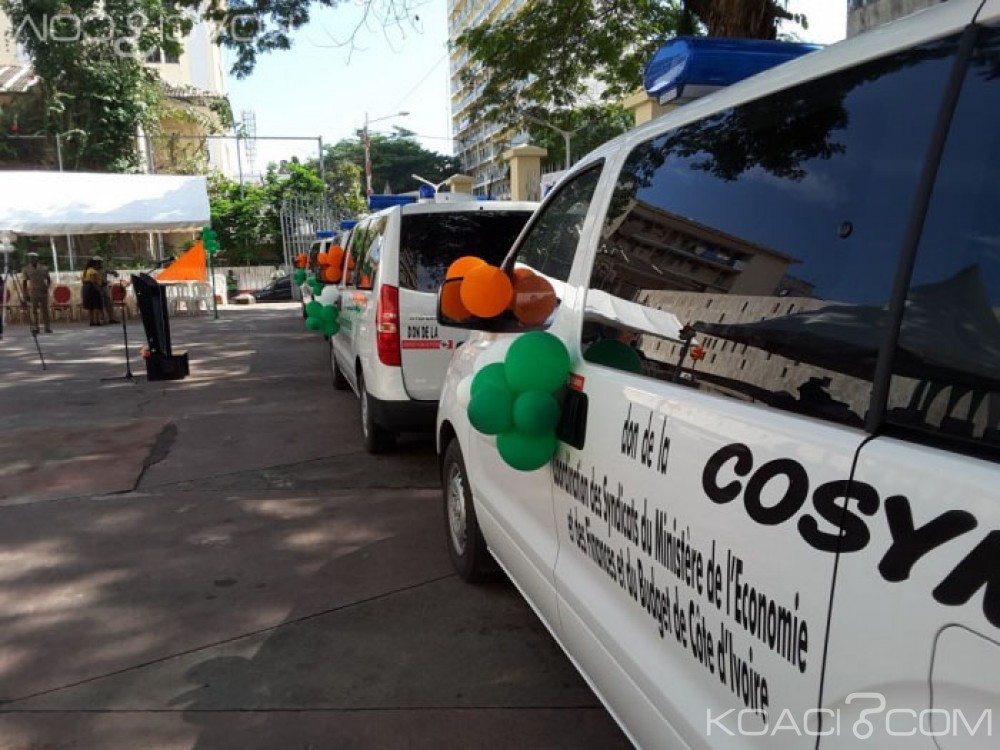Côte d'Ivoire: Ministère de l'économie, la coordination des syndicats offre 4 Ambulances aux structures sanitaires des administrations