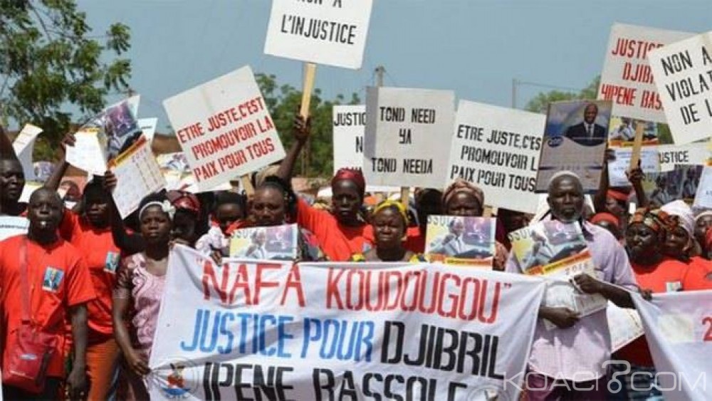 Burkina Faso: Des milliers de partisans de Djibrill Bassolé manifestent pour sa libération