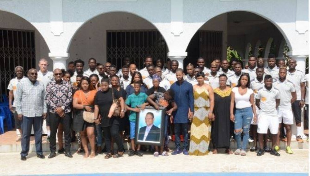 Côte d'Ivoire : Avant leur match face au Mali, les éléphants font leur « Yako » à  la famille Kalou