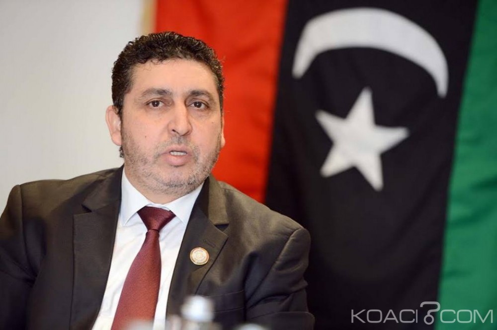 Libye: Khalifa Ghweil, rival du gouvernement d'union affirme avoir repris ses fonctions