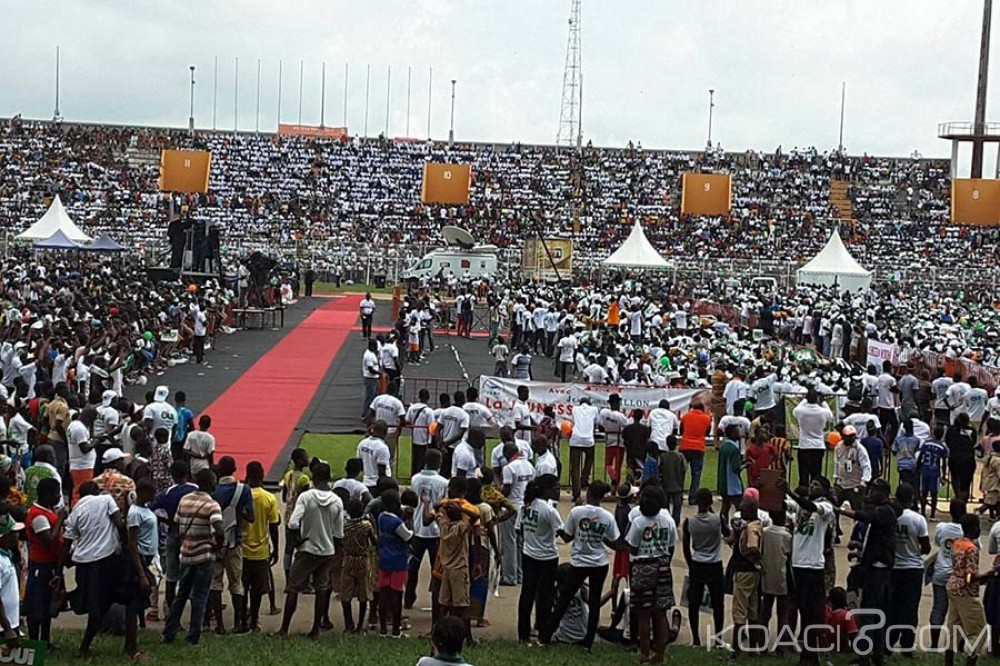 Côte d'Ivoire: Bouaké, les cours interrompus à  cause de la campagne du «Oui», le stade plein comme un œuf