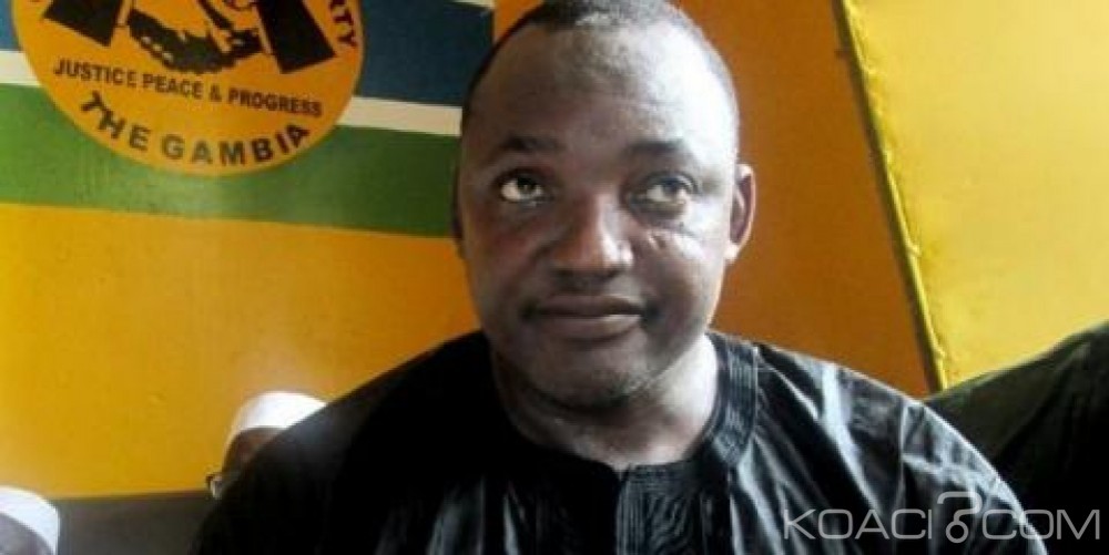 Gambie: Présidentielle,le candidat  de la coalition de l'opposition  Adama Barrow quitte son parti