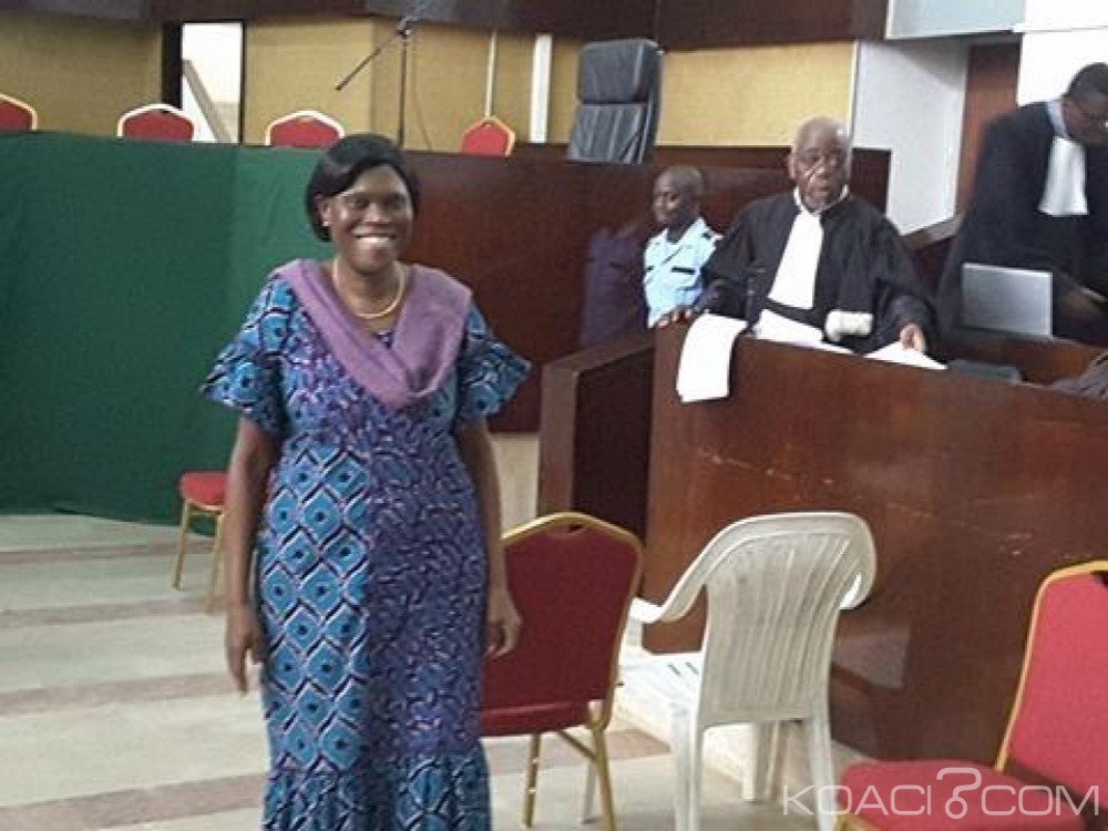 Côte d'Ivoire:  Assises, Simone Gbagbo et ses avocats absents, la Cour exige la comparution forcée de l'accusée le 16 novembre