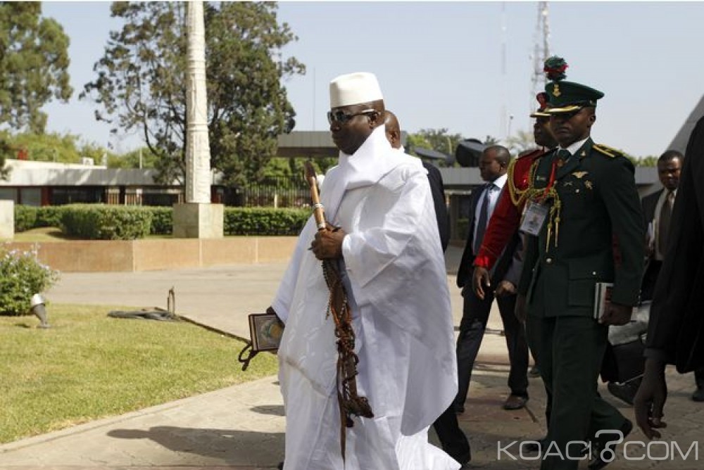 Gambie: Début de la campagne pour la présidentielle du 1er décembre, Jammeh descend déjà  un imam invité à  prier pour lui lors d'un meeting