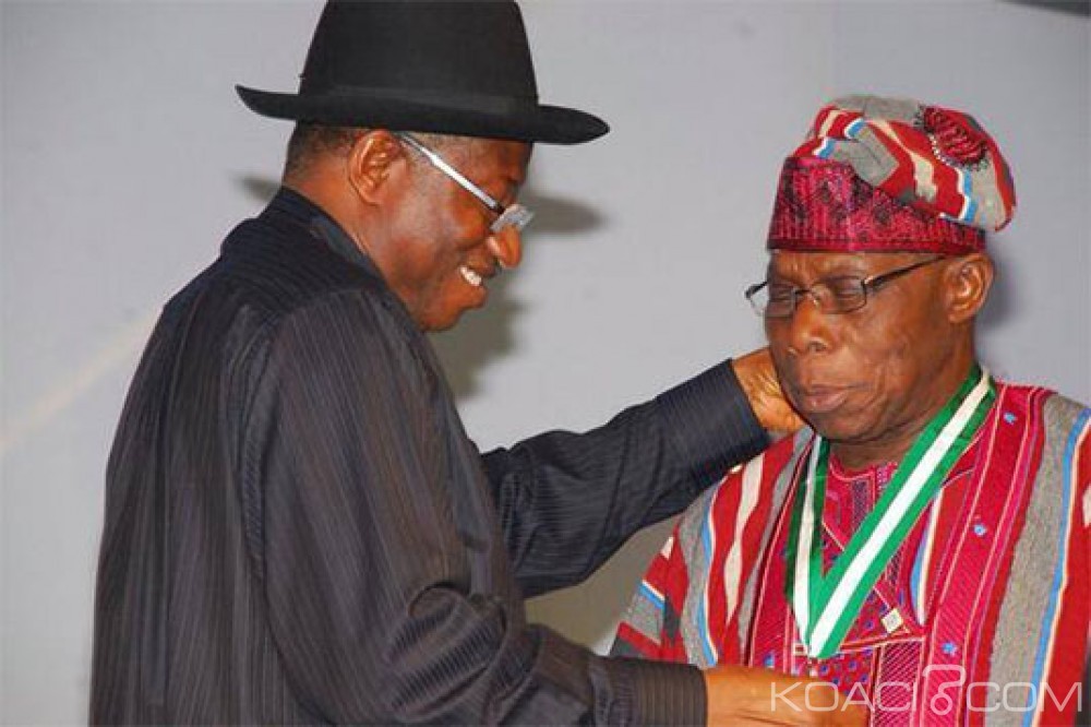 Nigeria: Dix mois de salaires impayés à  Goodluck et trois ex Présidents, Abuja s'explique