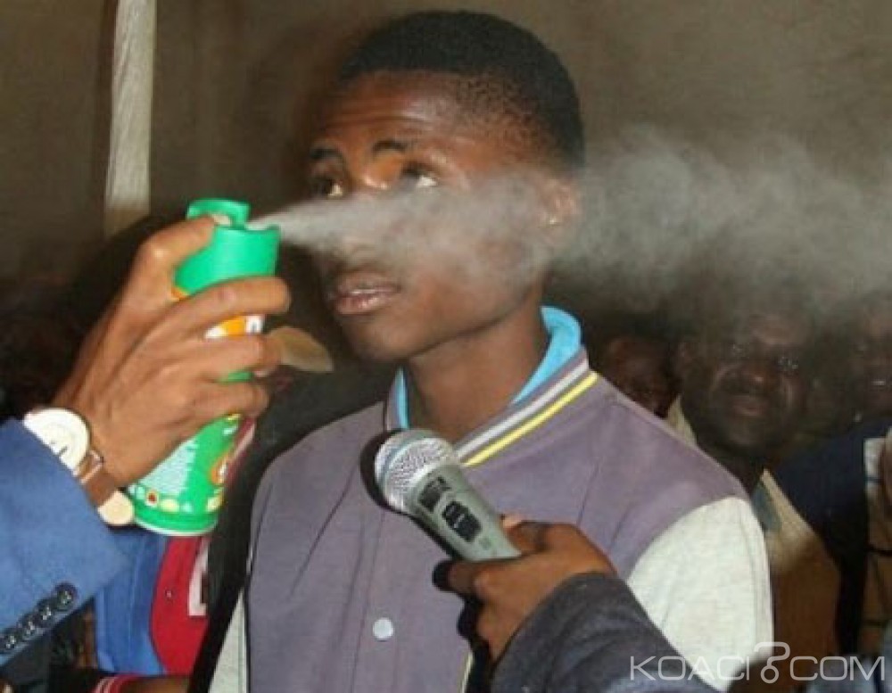 Afrique du sud: Un pasteur pulvérise ses fidèles avec un insecticide  pour «chasser des démons»