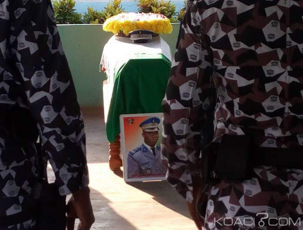 Côte d'Ivoire: La levée de corps d'un des deux corps habillés tués à  Bouna suscite une vive émotion