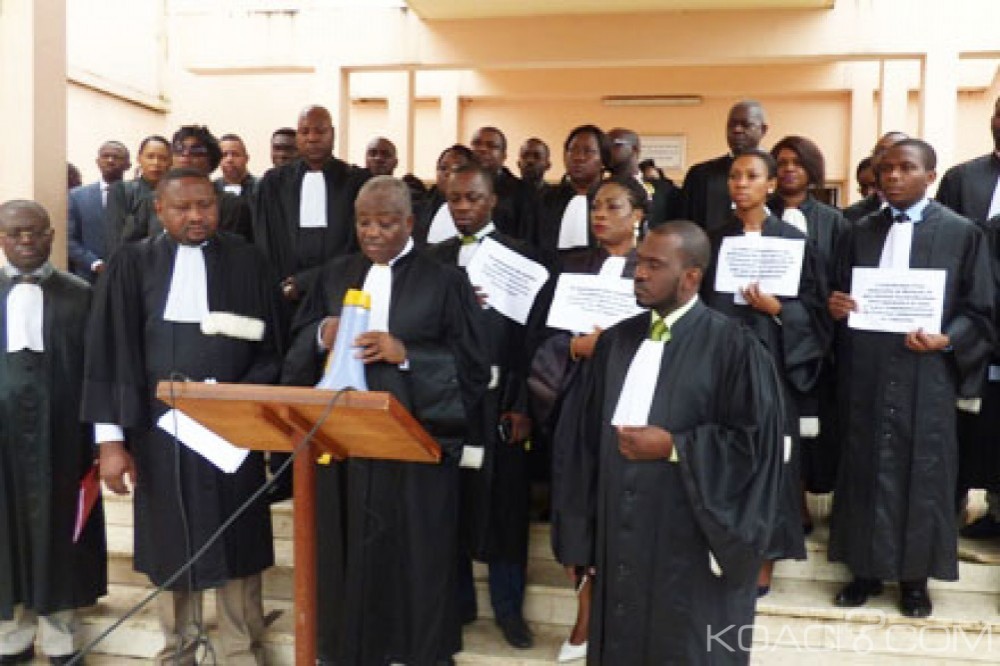 Gabon: Grève par ci par là  entre école et tribunal