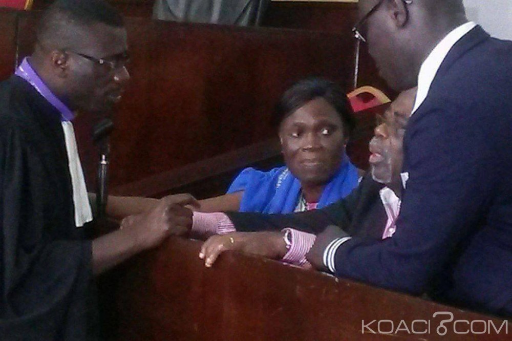 Côte d'Ivoire: Assises, la Défense de Simone Gbagbo suspend à  nouveau sa participation, le Juge entend poursuivre l'audience sans elle