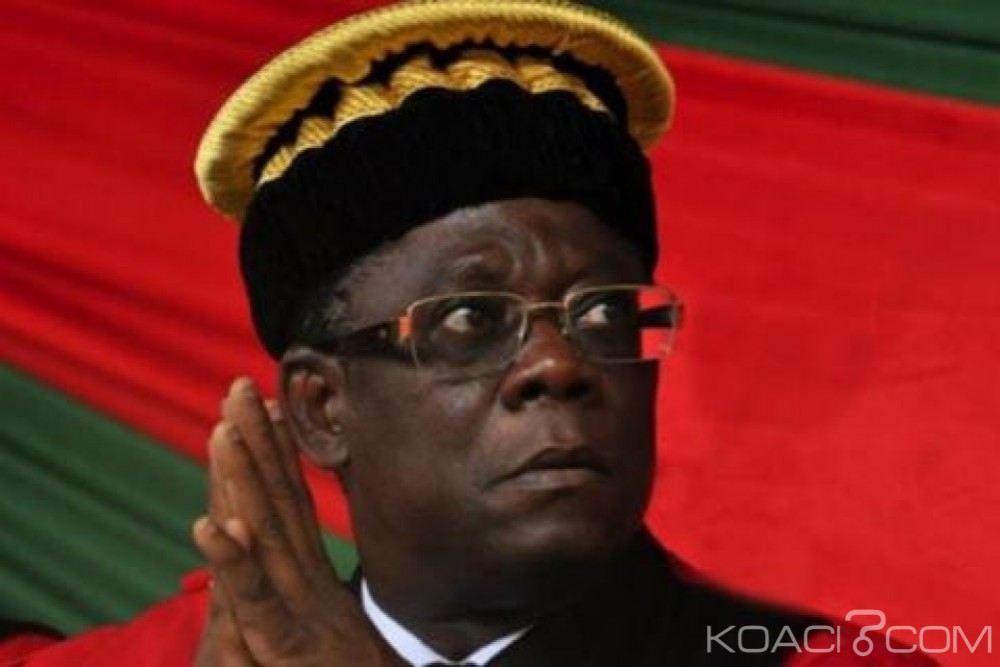 Bénin:  Le président de la Cour constitutionnelle appelle à  s'opposer à  toute révision des constitutions en Afrique