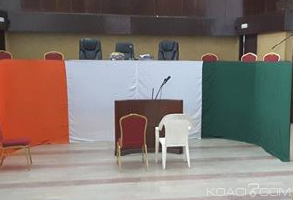 Côte d'Ivoire: Assises, le Bà¢tonnier contre la constitution d'avocats pour Simone Gbagbo à  la suite du désistement de sa Défense