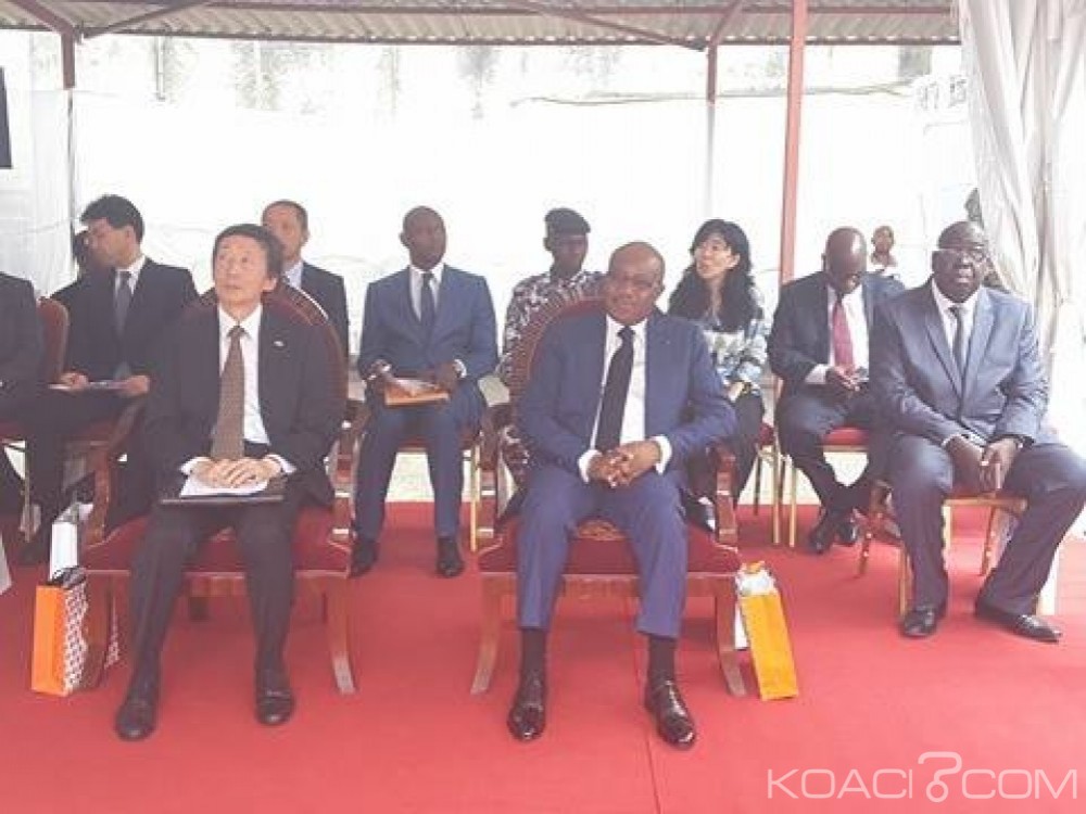 Côte d'Ivoire:  Accès à  l'information juridique et judiciaire, le ministère de la Justice doté d'un centre d'appel financé par le Japon