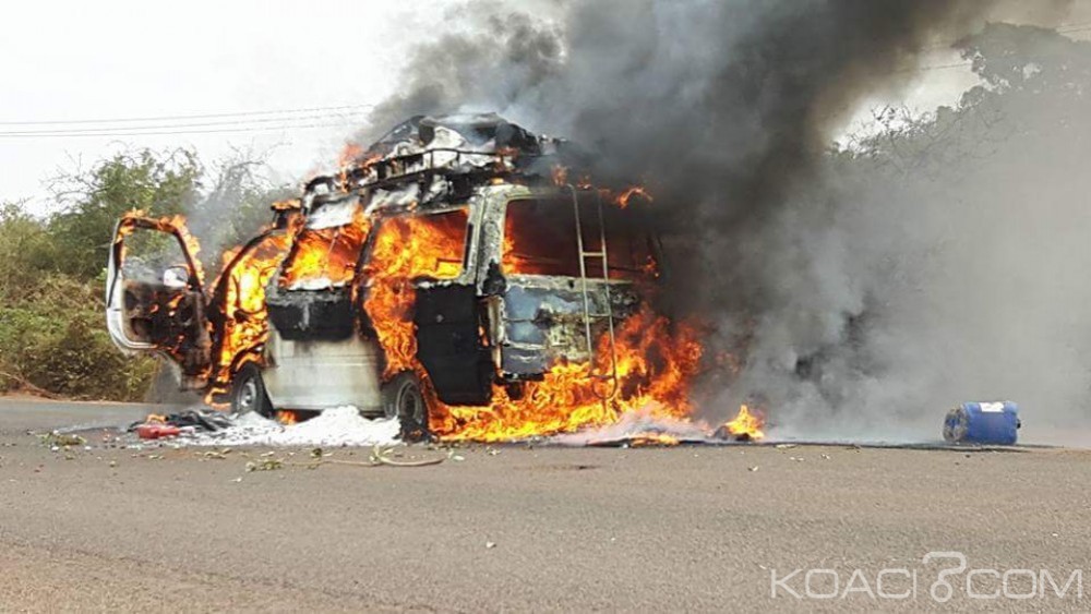 Burkina Faso: Un minicar  transportant de l'essence prend feu à  l'entrée de Fada (Est)