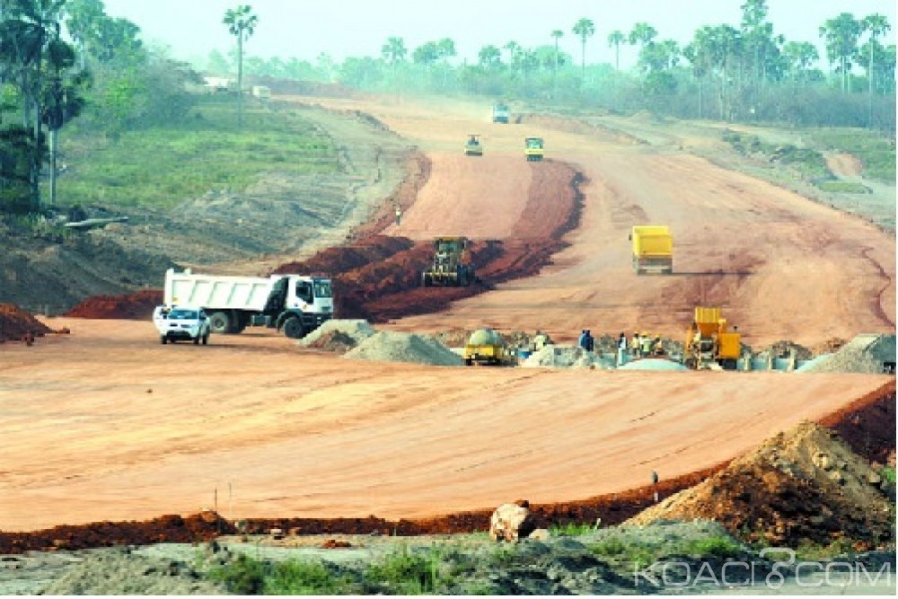 Cameroun: Pour taxes impayées à  la mairie, arrêt des travaux sur l'autoroute Edea-kribi