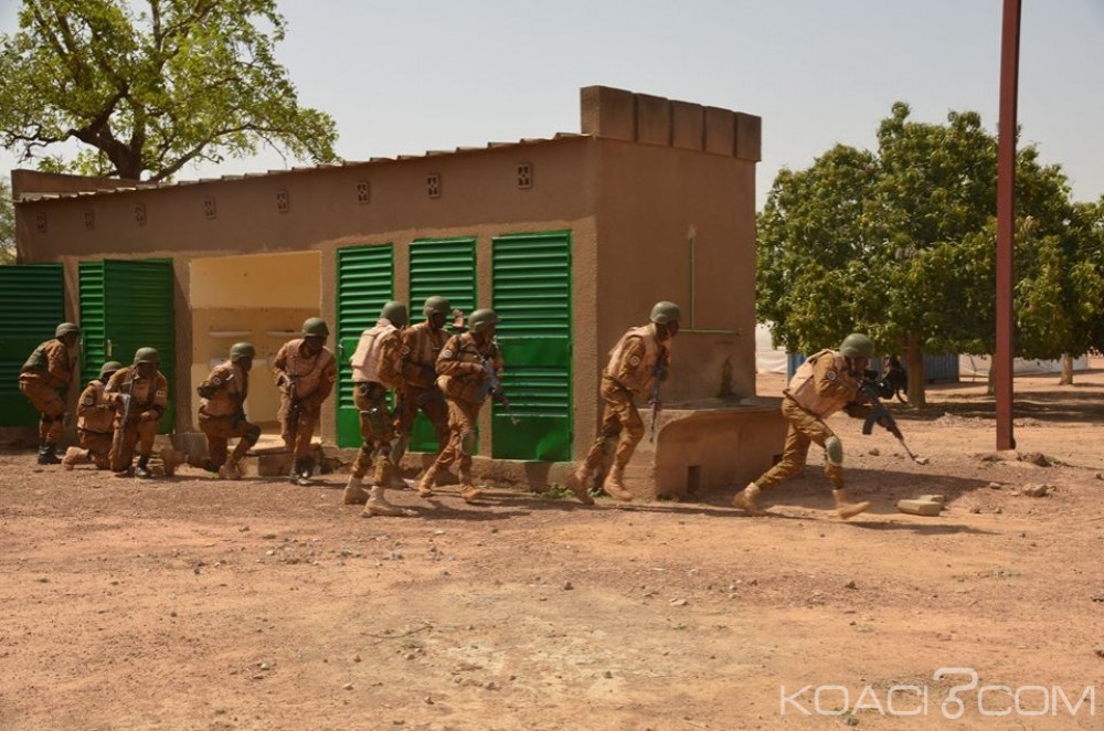 Burkina Faso: Une dizaine de morts dans l'attaque d'une position de l'armée à  la frontière malienne