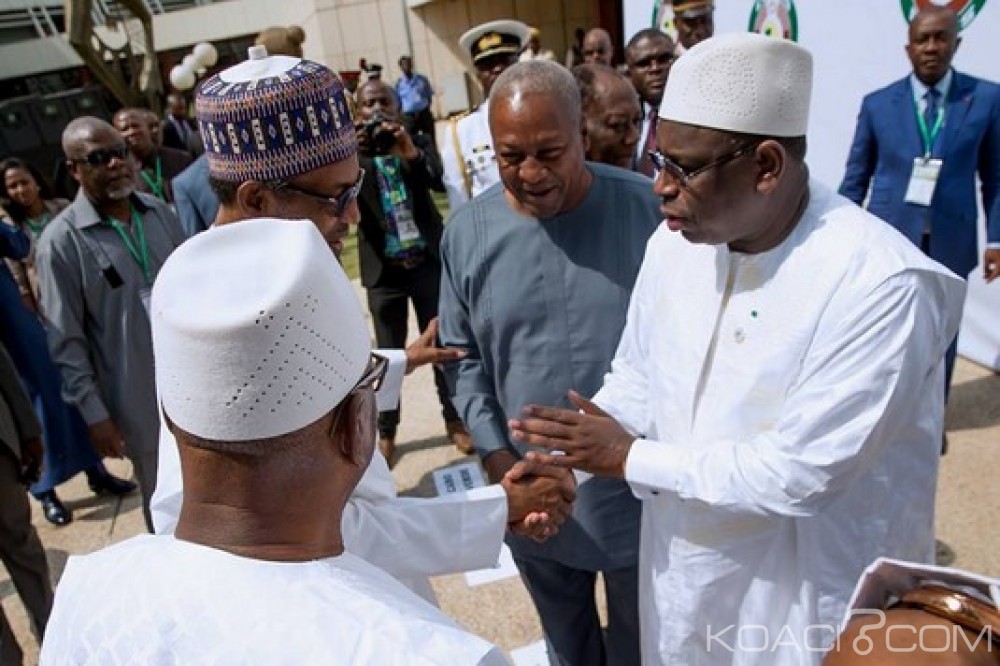 Cedeao-Gambie : Buhari et Mahama pour dénouer la crise, attente réaction de Jammeh