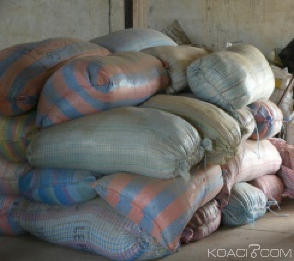 Nigeria:  Le riz saisi à  Lagos était du riz «contaminé» et pas en plastique