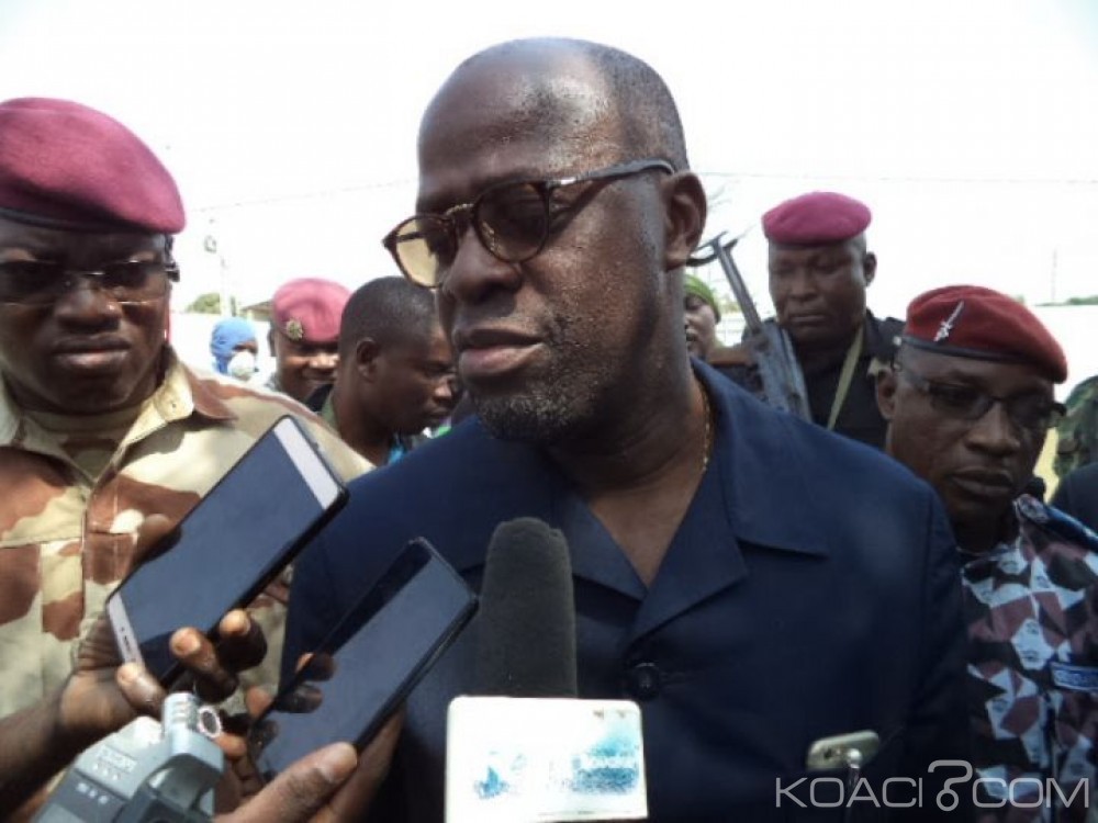 Côte d'Ivoire: Le ministre de la défense «retenu» par les mutins à  Bouaké, puis libéré