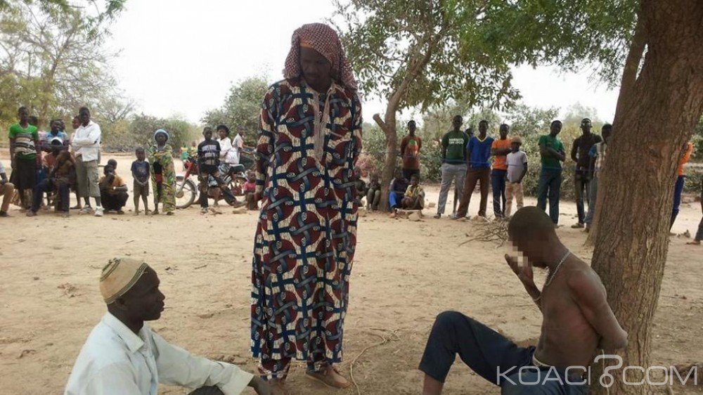 Burkina Faso: Un jeune  torturé à  mort par un groupe d'autodéfense  pour le vol d'un coq