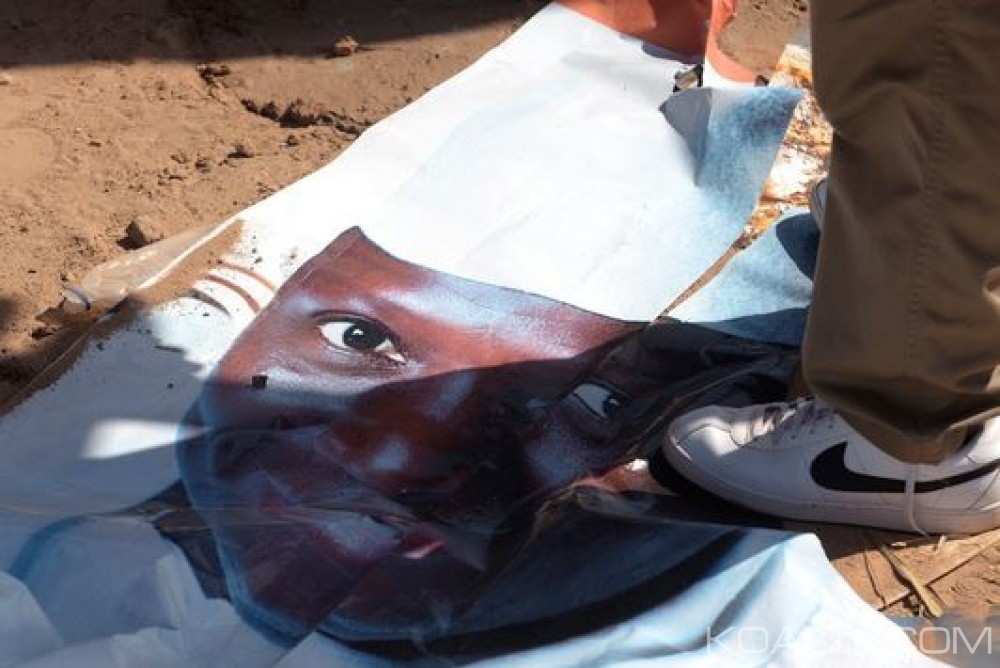 Gambie: Les opérations militaires ont démarré, Jammeh a jusqu'à  minuit pour décider