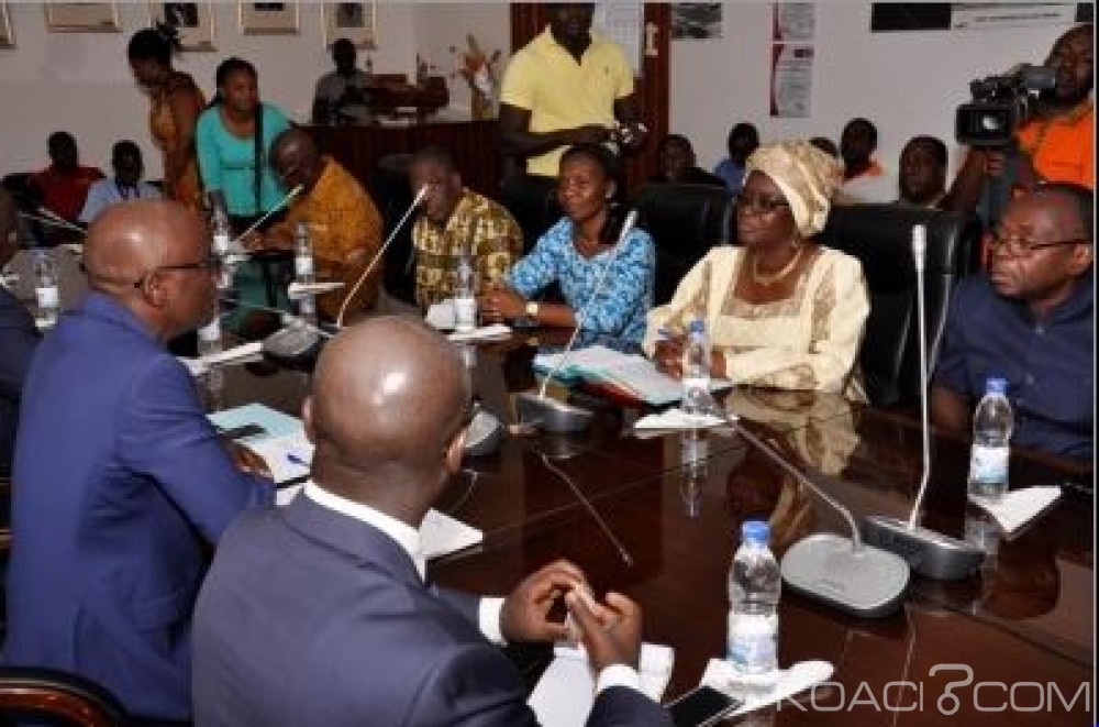 Côte d'Ivoire: Conseil Café-Cacao,prétendue baisse du prix d'achat bord champ et blocage des exportations, les explications de la Direction