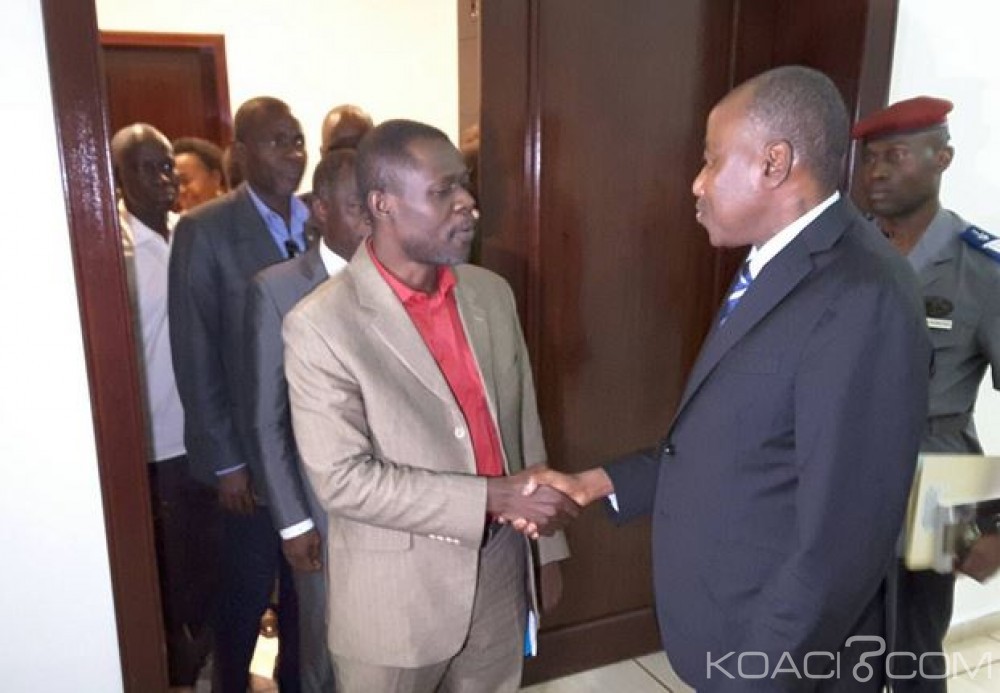 Côte d'Ivoire: La grève des fonctionnaires levée pour un mois